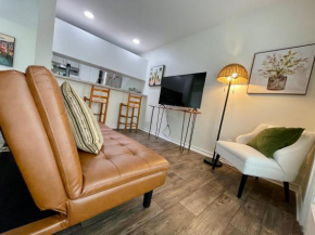 Cabo San Roman entire Condo with patio 5 min from Casino